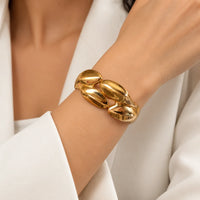 Serelle Sculptural hand bands