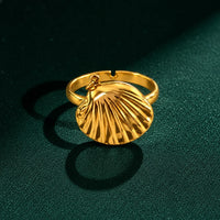Ribbed Dome Ring